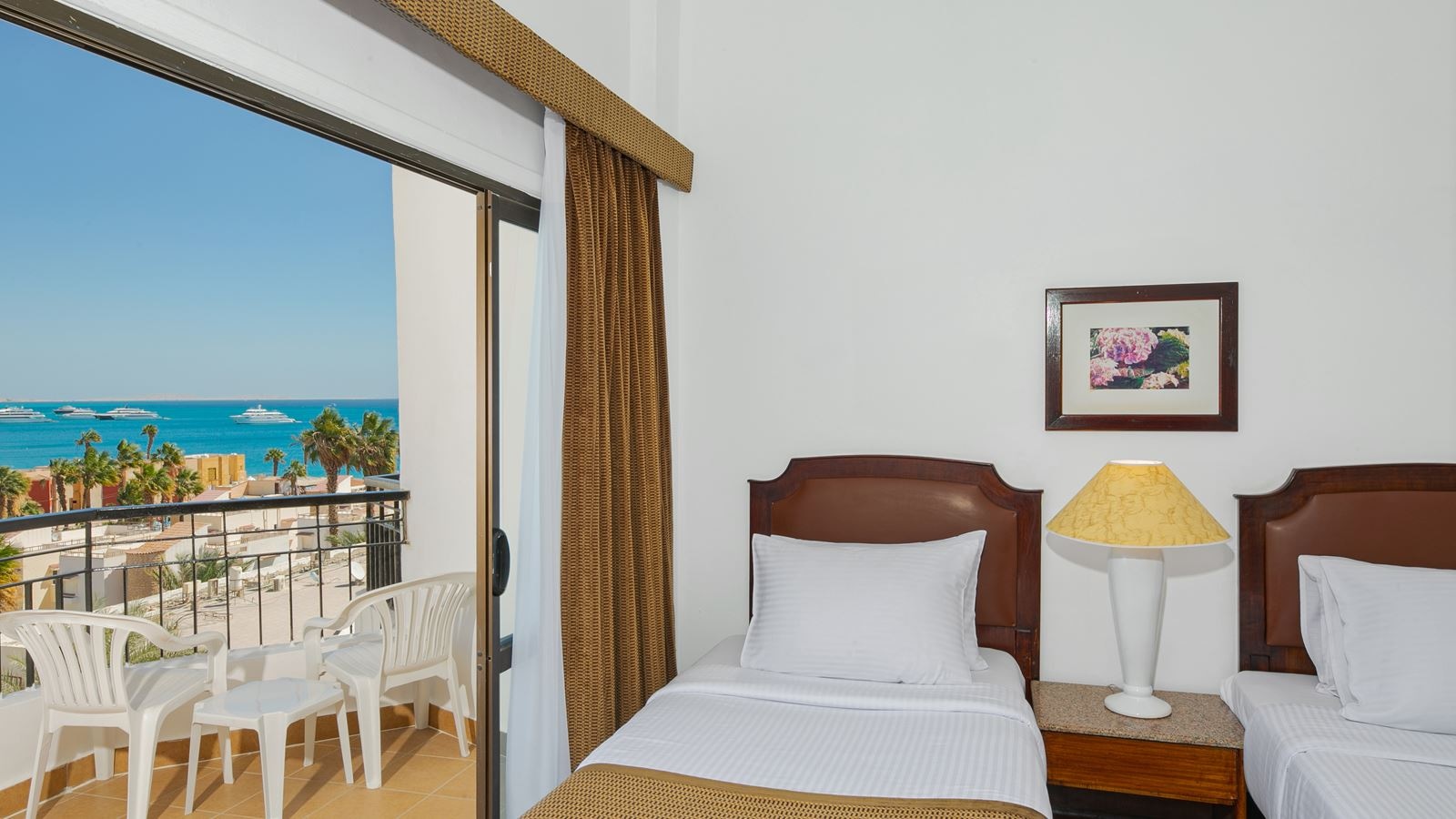 rooms-standard-room-sea-view