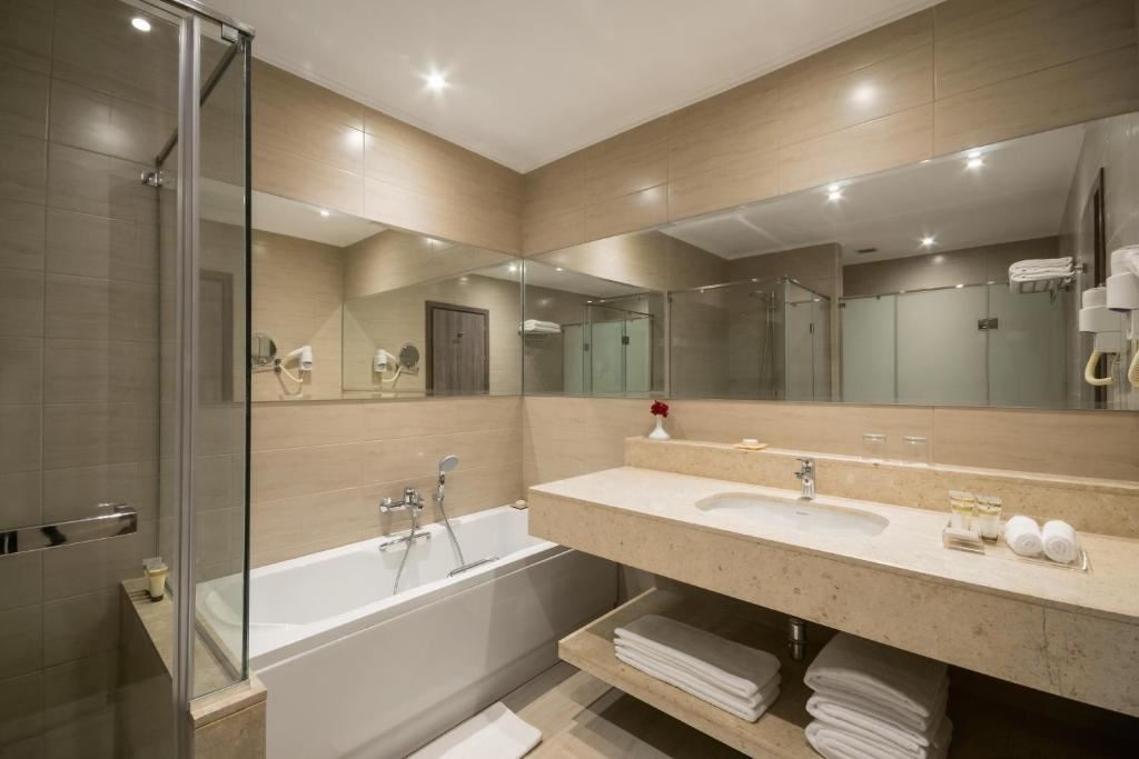 rooms-superior-garden-view