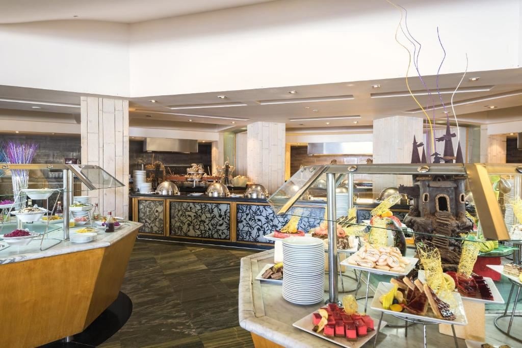 restaurants-restaurants