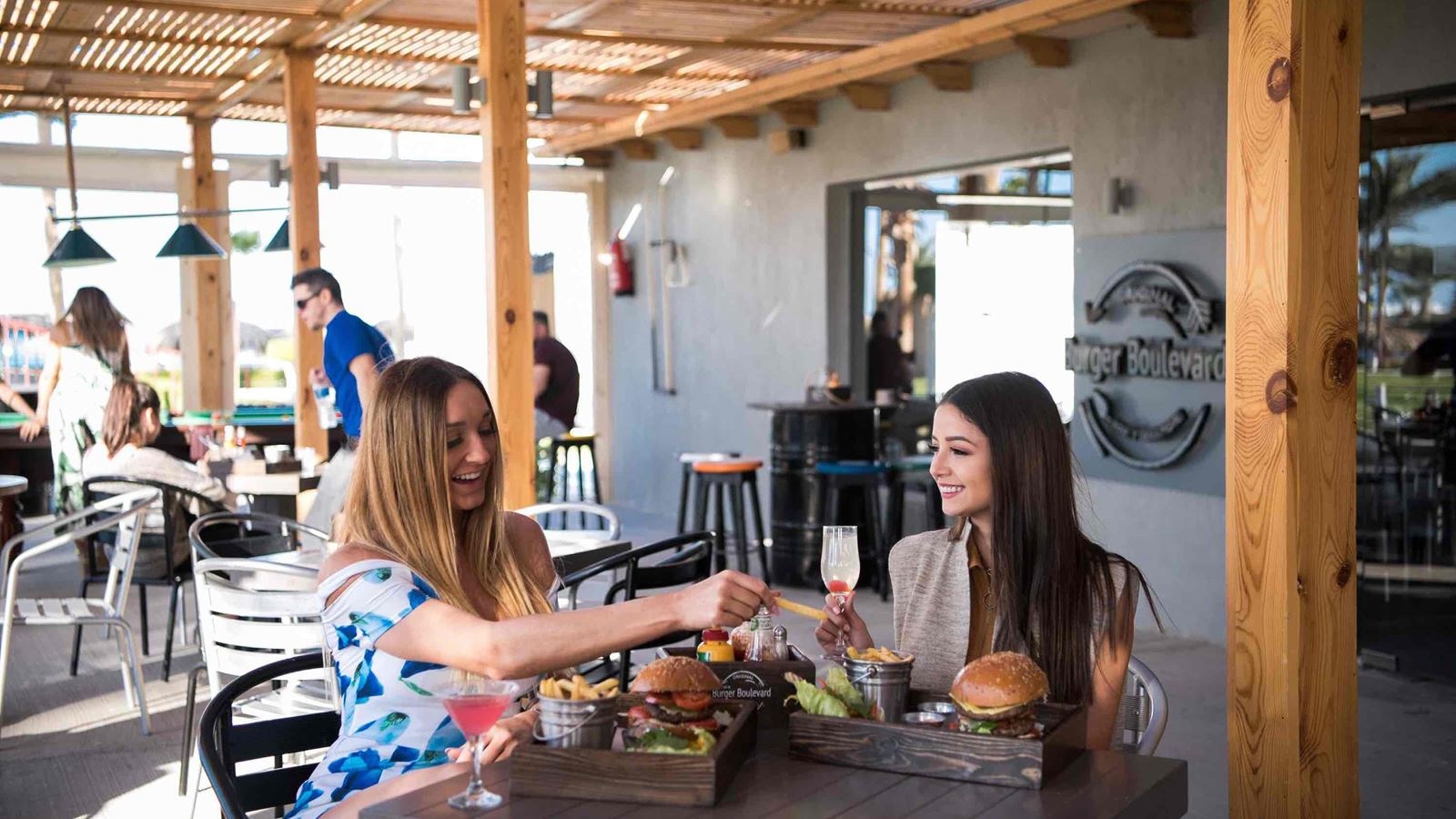 restaurants-burger-boulevard