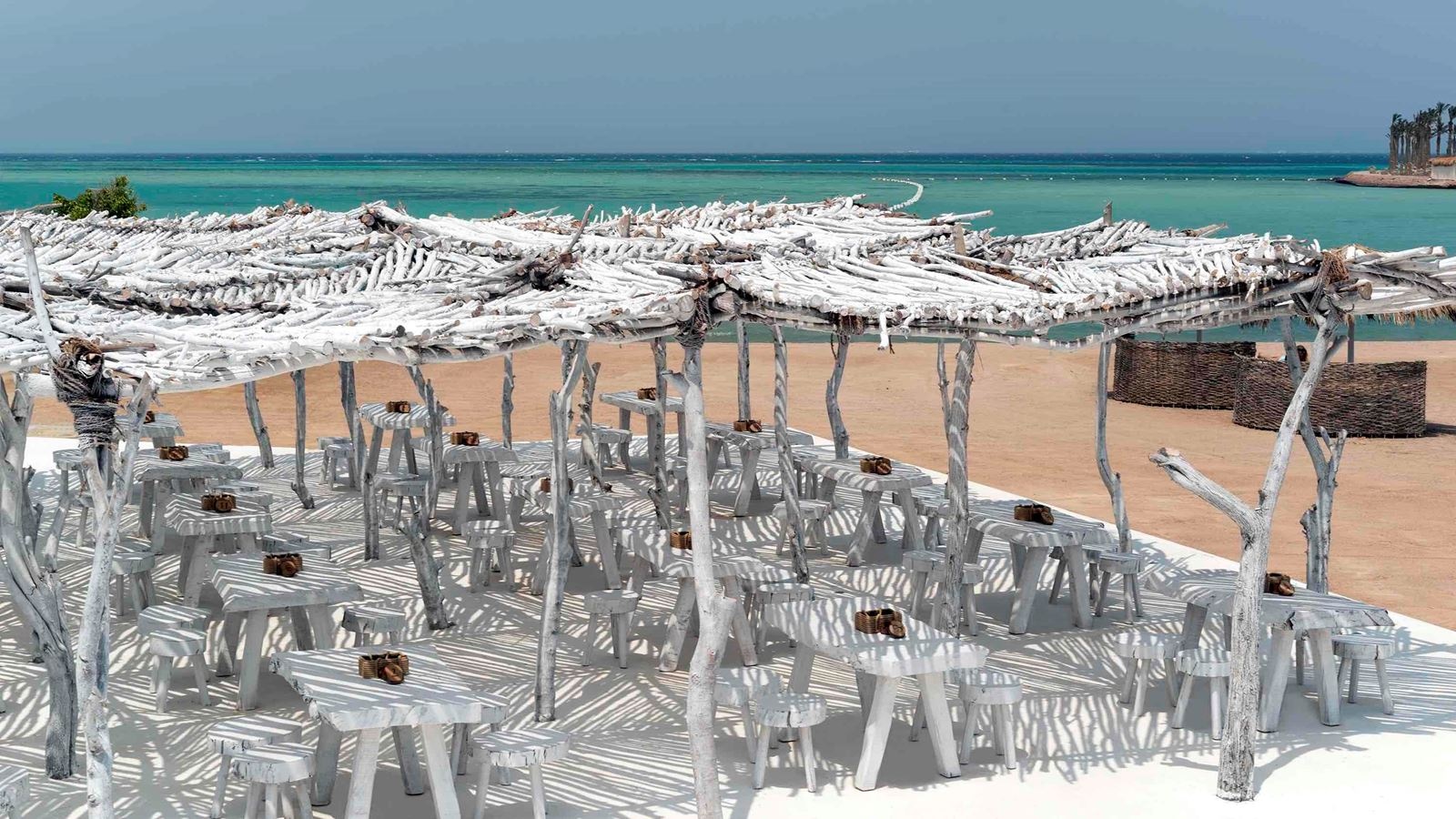 bars-yades-beach-bar