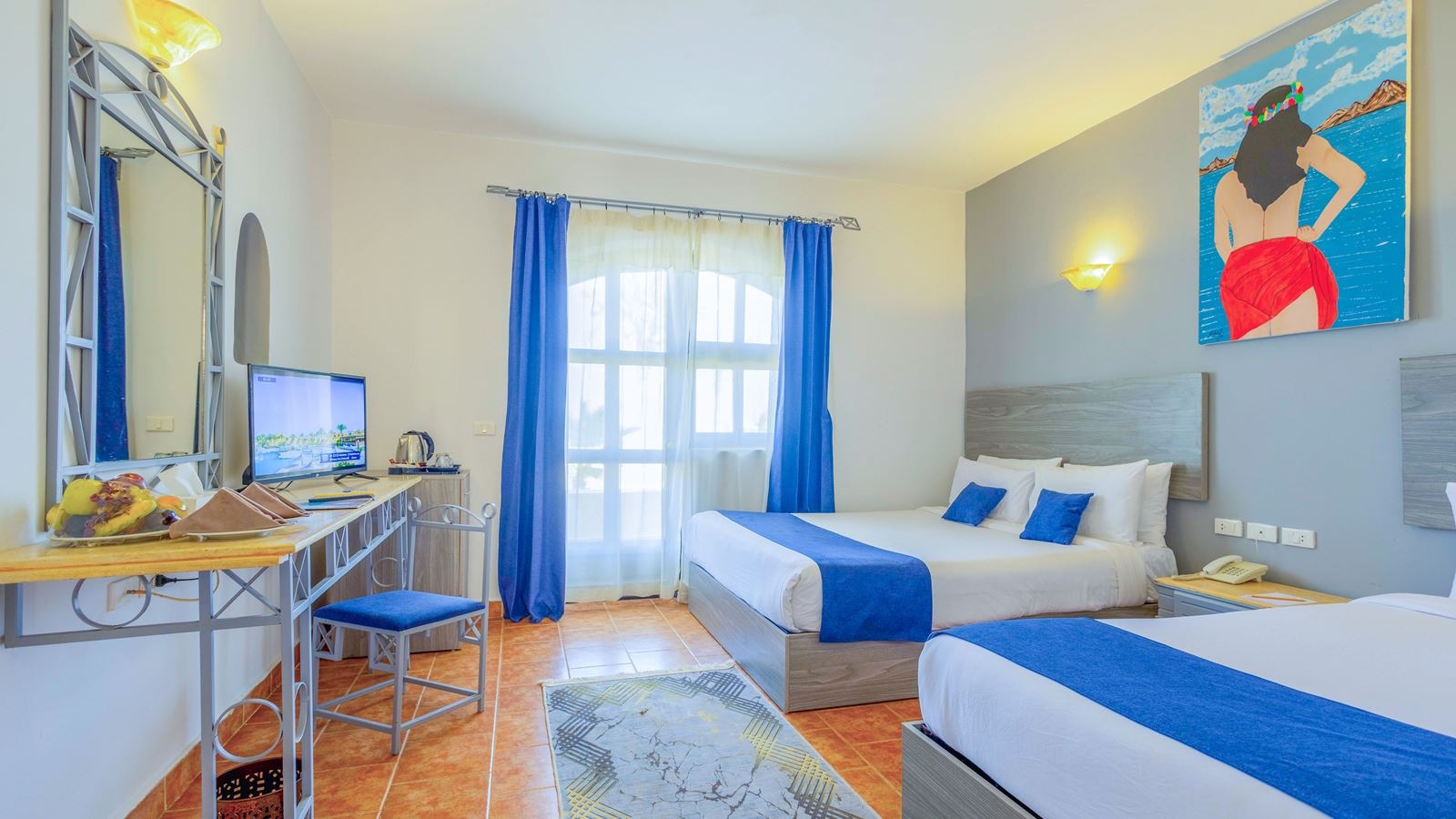 rooms-family-room-garden-view