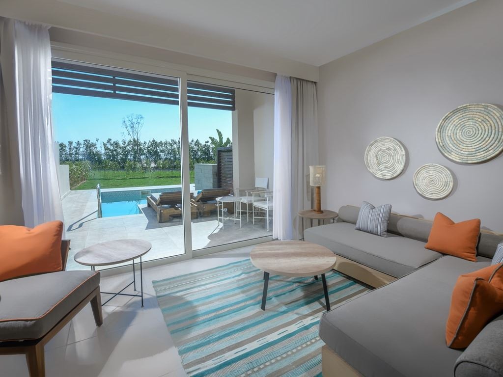 rooms-executive-suites-with-swimup-pool