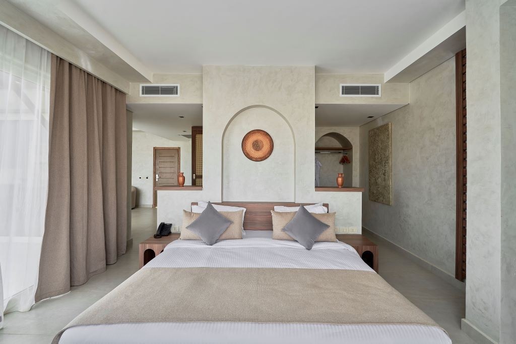 rooms-rooftop-jacuzzi