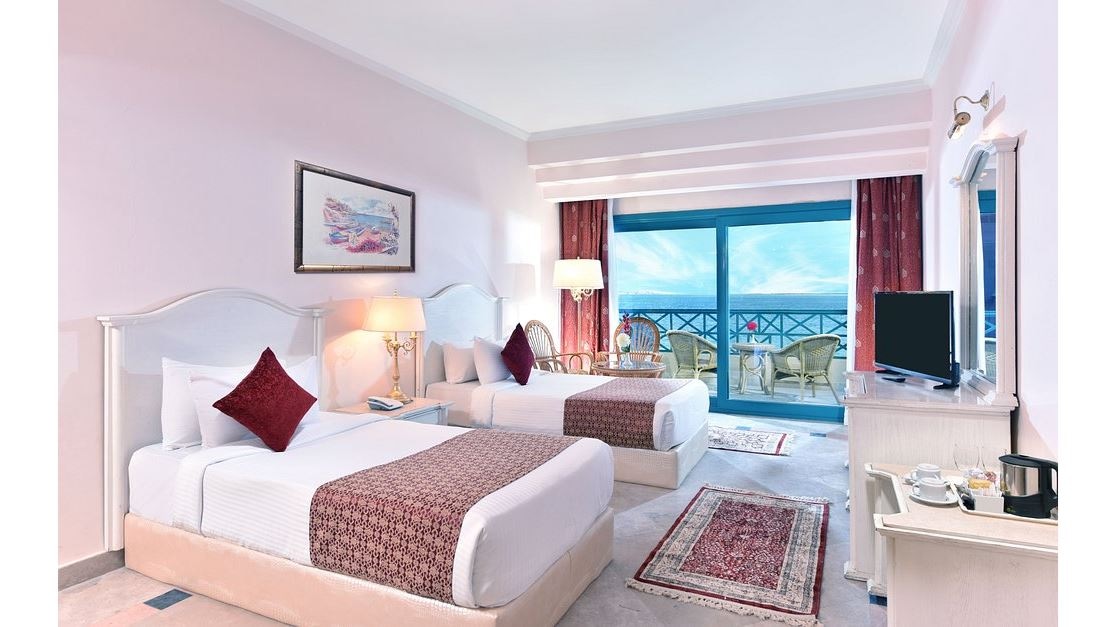 rooms-room-standard-seaview