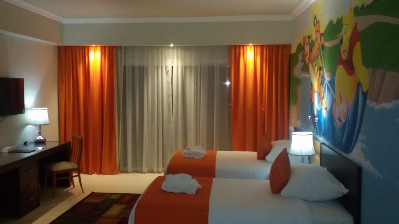 rooms-deluxe-jacuzzi-room