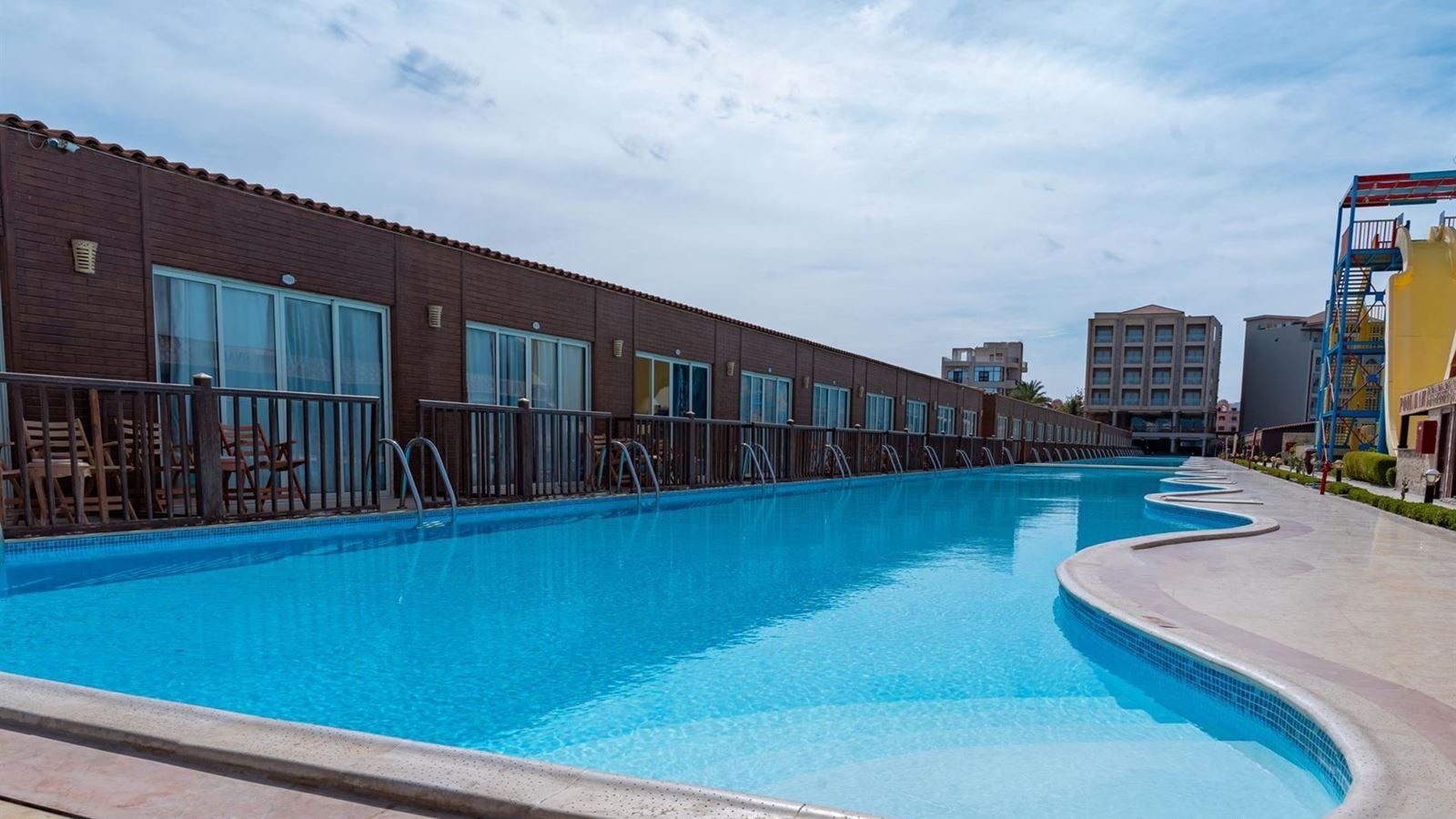 rooms-swim-up-room-pool-view
