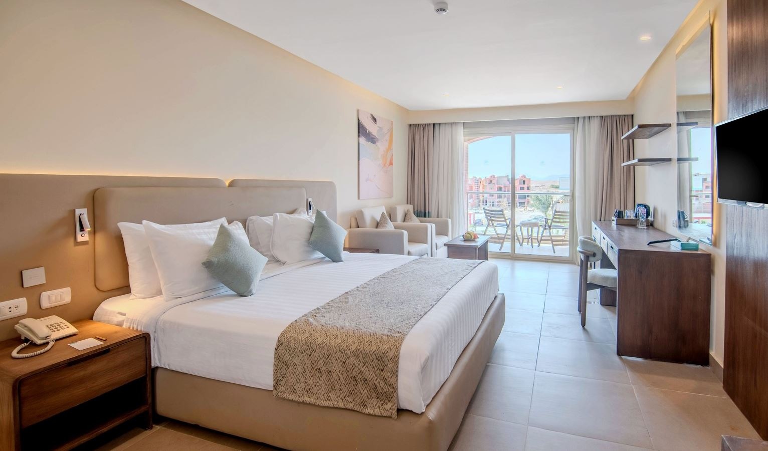 rooms-superior-room-pool-view