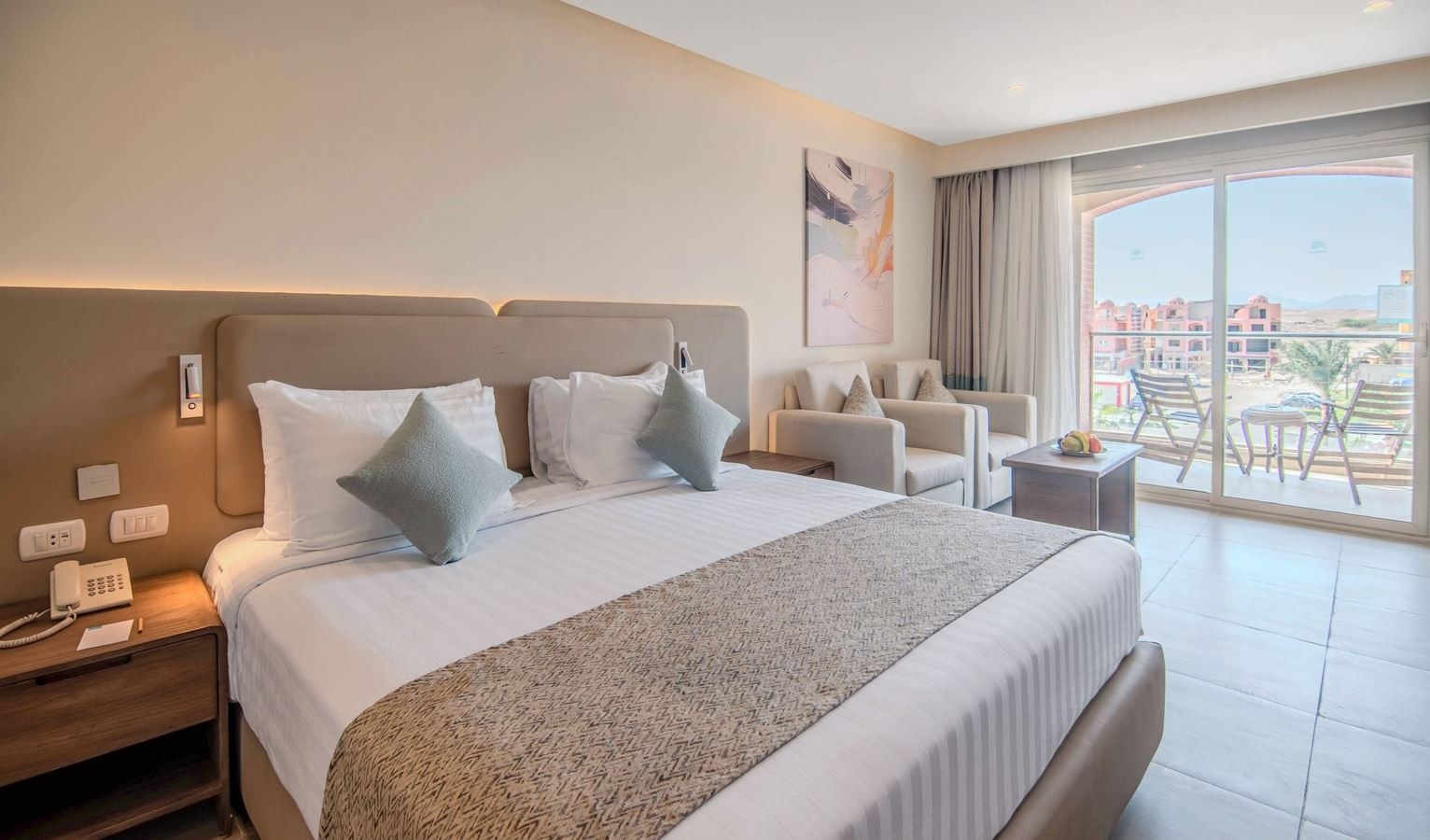 rooms-superior-room-pool-view