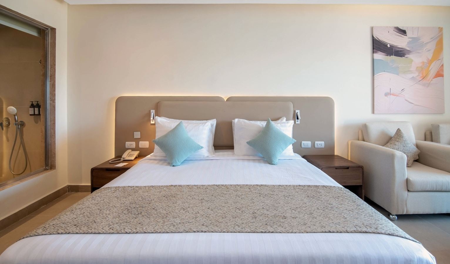 rooms-superior-room-pool-view