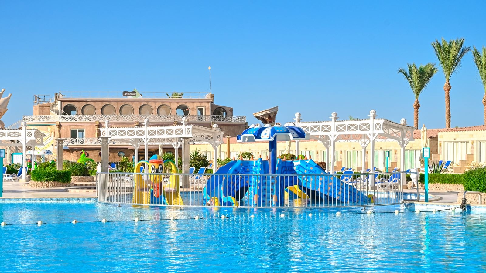 pools-outdoor-childrens-pool