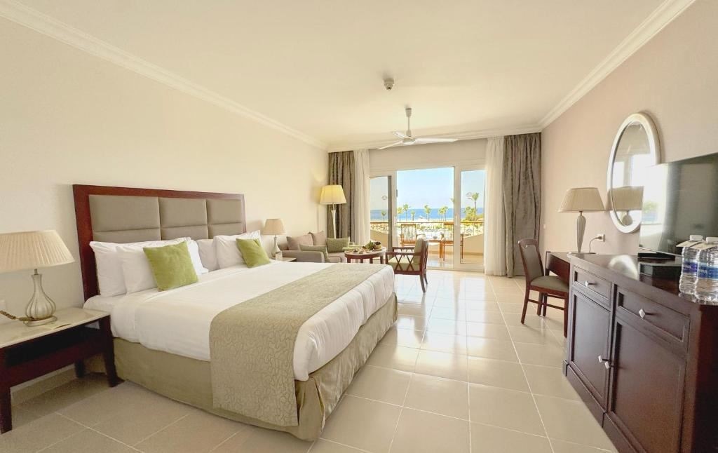 rooms-superior-sea-view-room