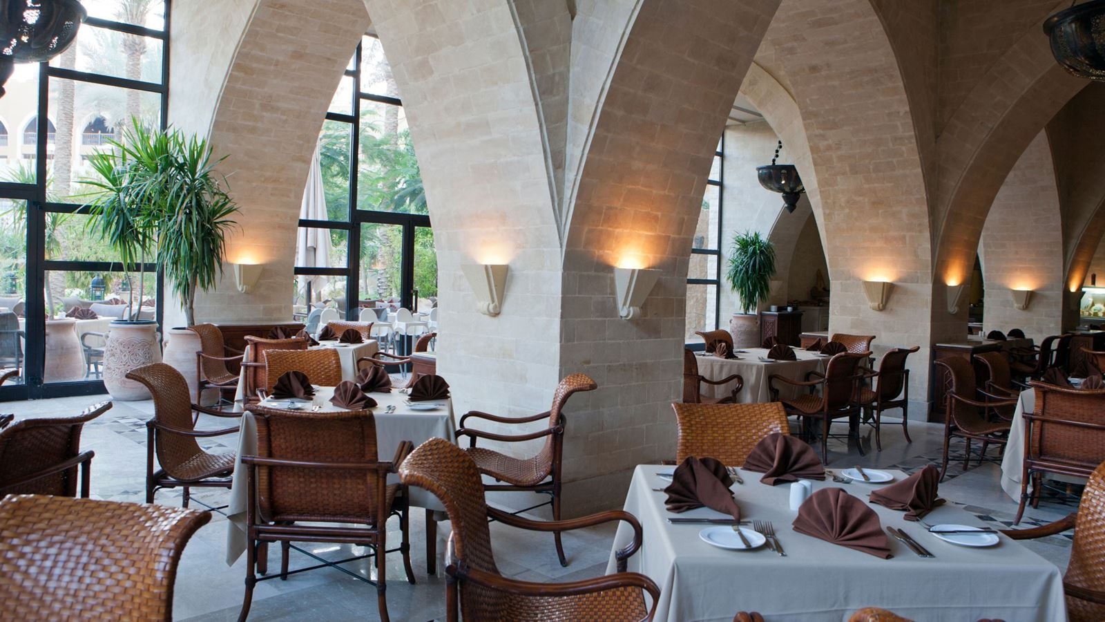 restaurants-restaurants