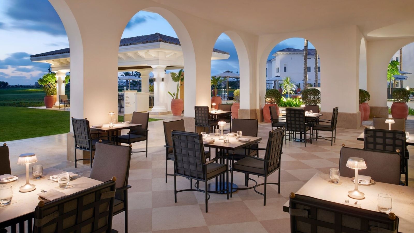 restaurants-restaurants