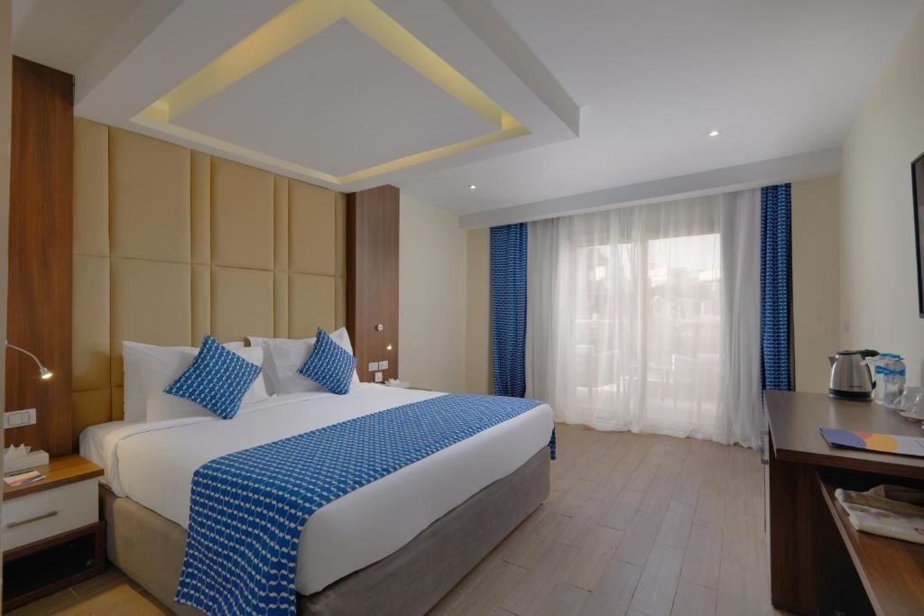 rooms-bungalow-room-lake-view