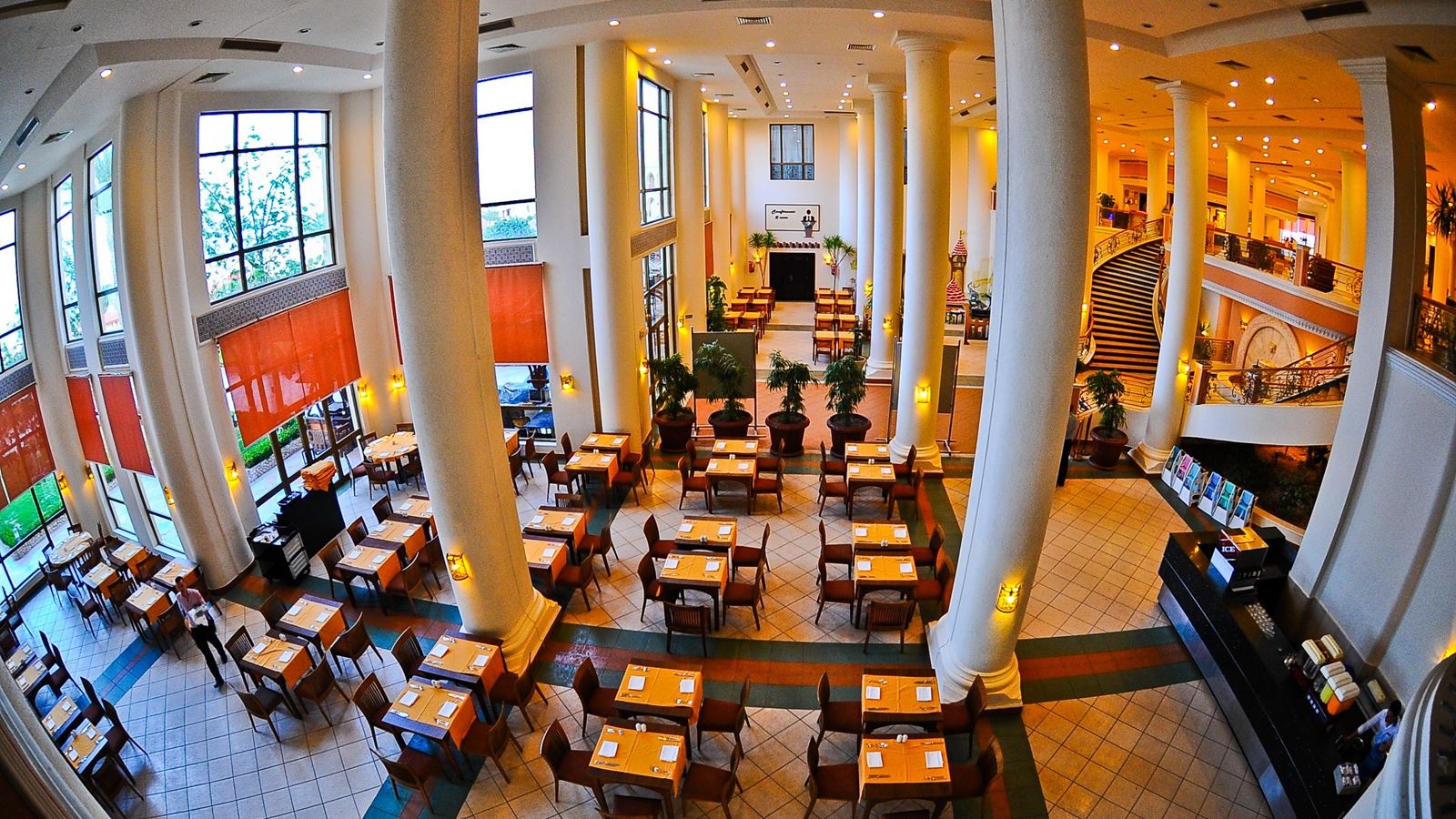 restaurants-main-restaurant