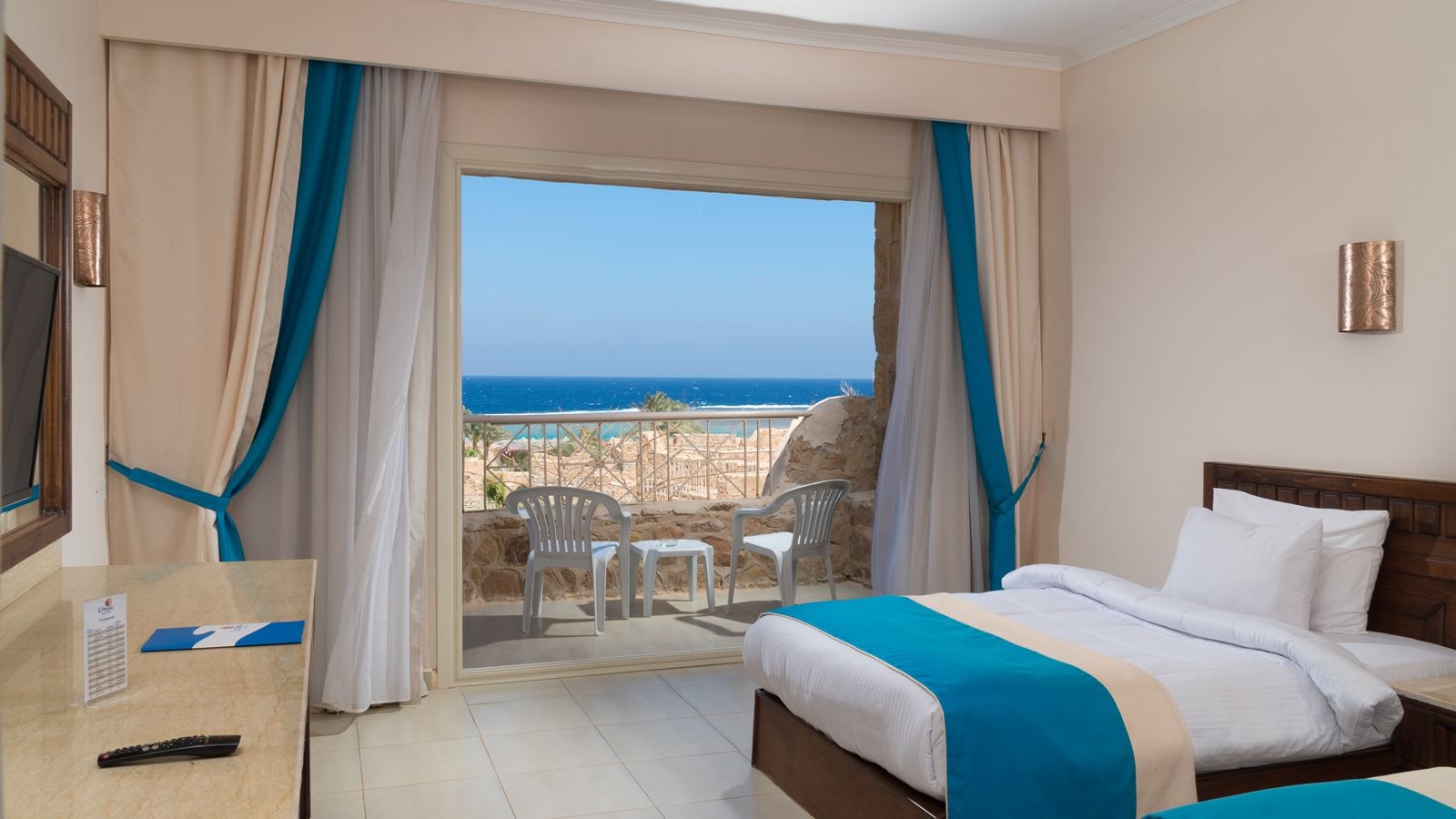 rooms-deluxe-bungalow-sea-view