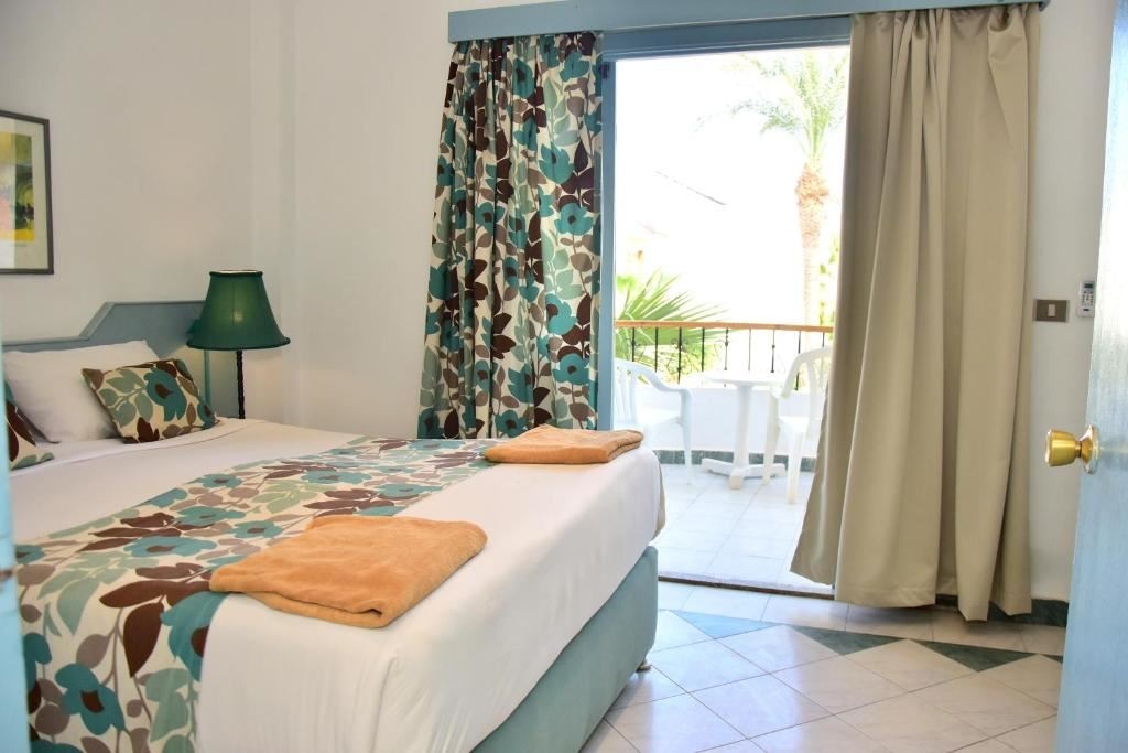 rooms-family-room-two-bed-room