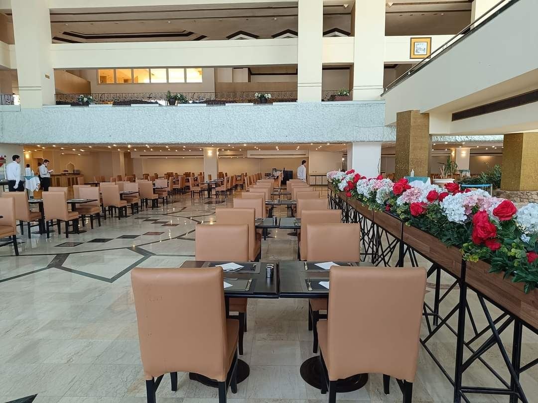 restaurants-main-resaurant