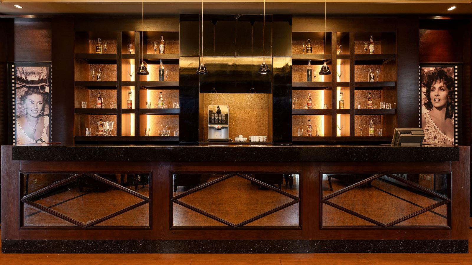 restaurants-fellini-restaurent