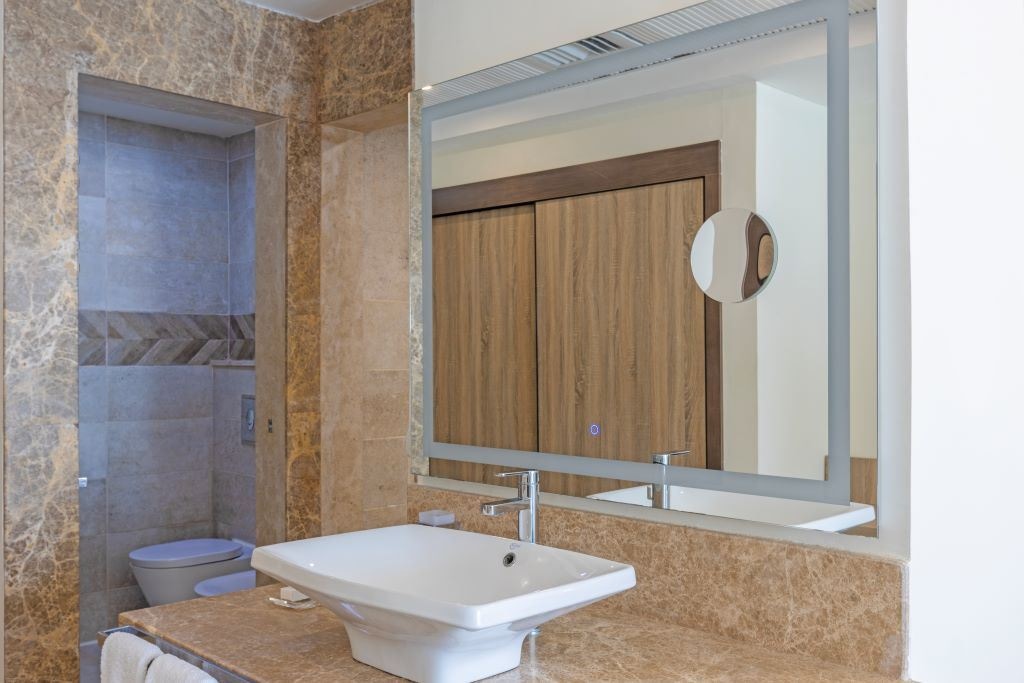 rooms-deluxe-room-sea-view