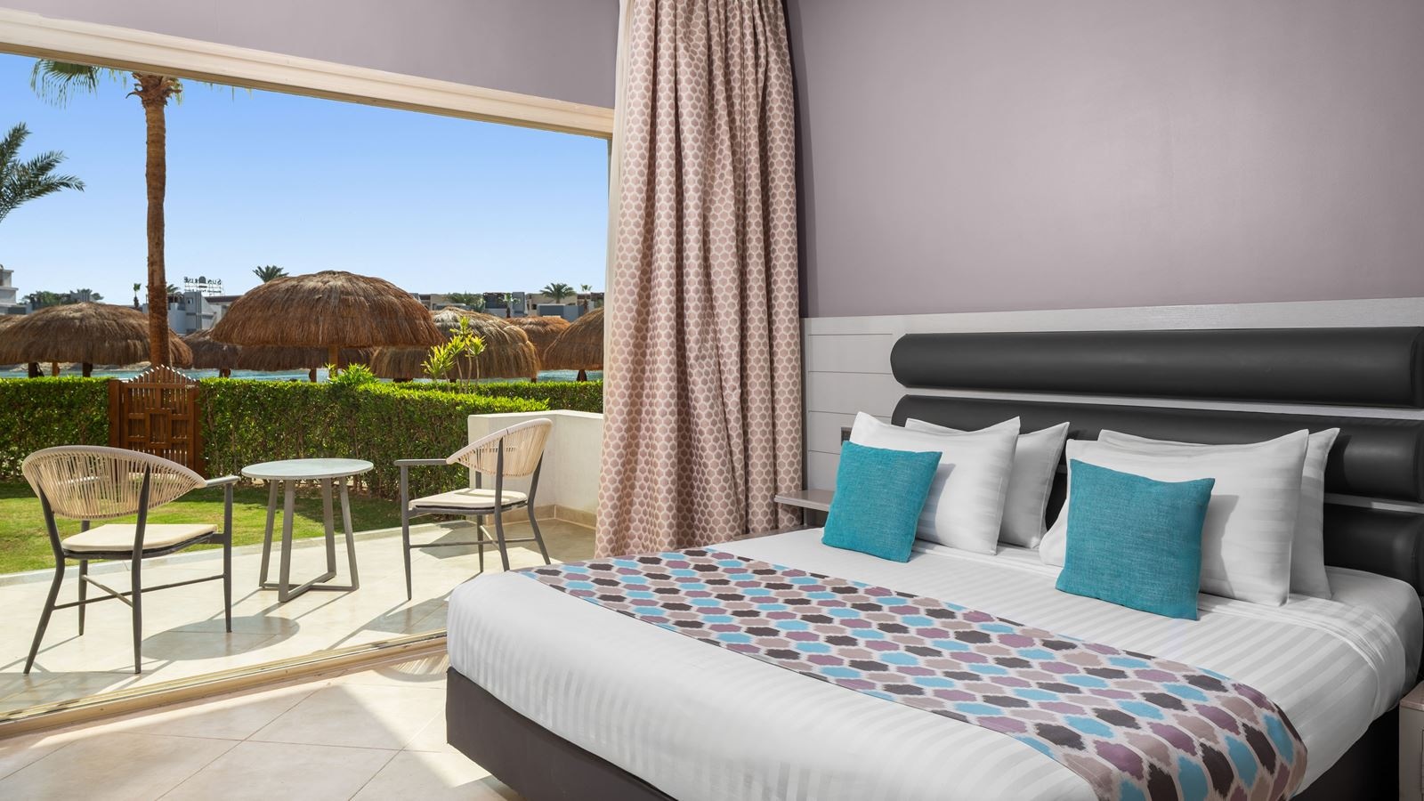 rooms-junior-suite-beach-front