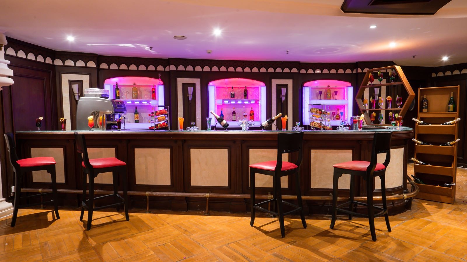 bars-sinai-lounge-bar