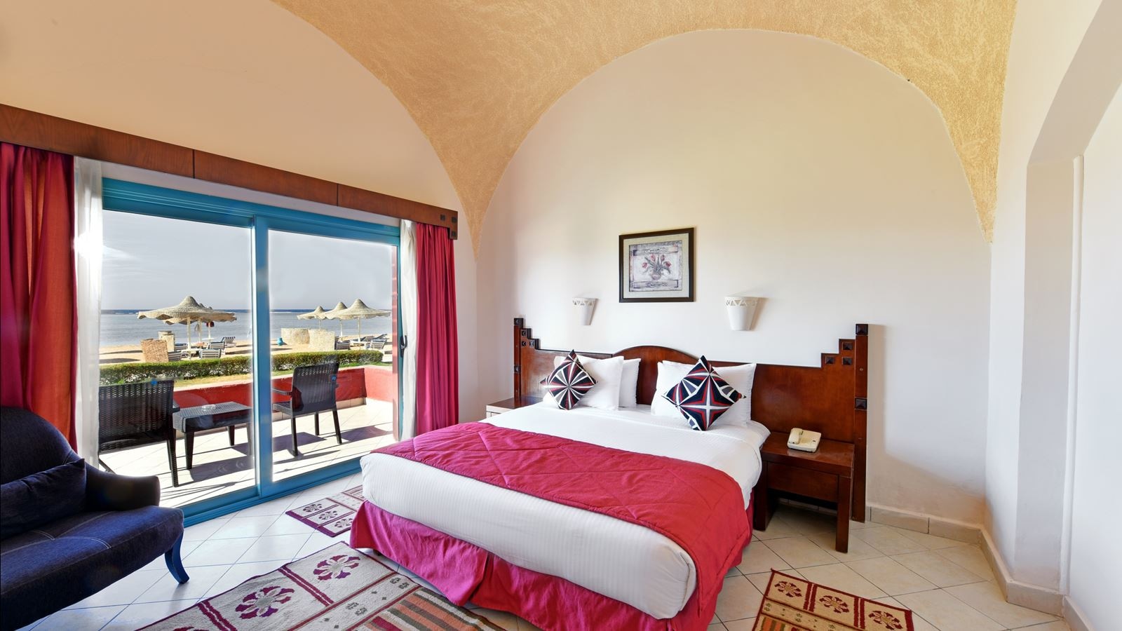 rooms-room-standard-beachfront