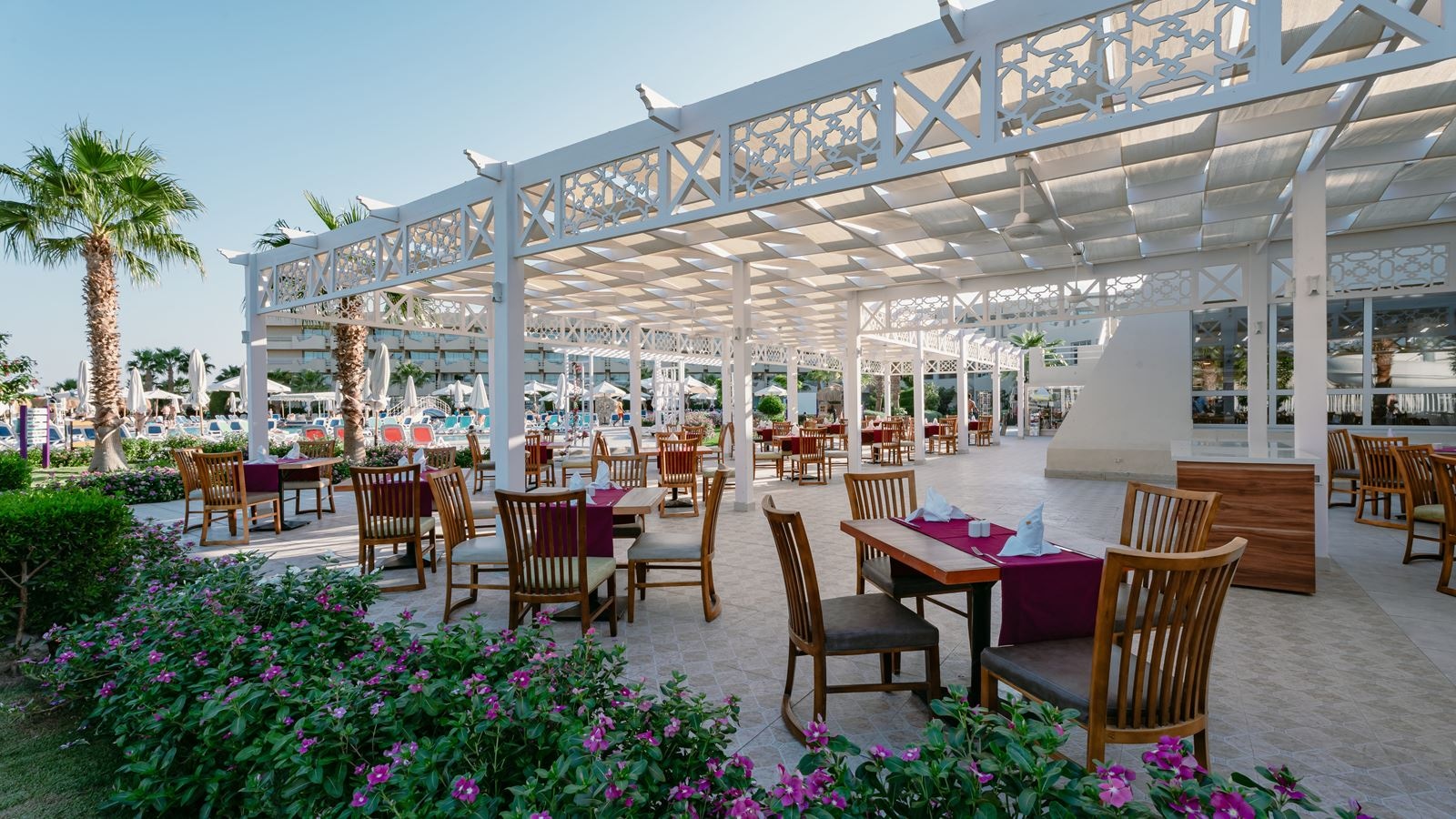 Seven Seas Jolie Bay - რესტორანი