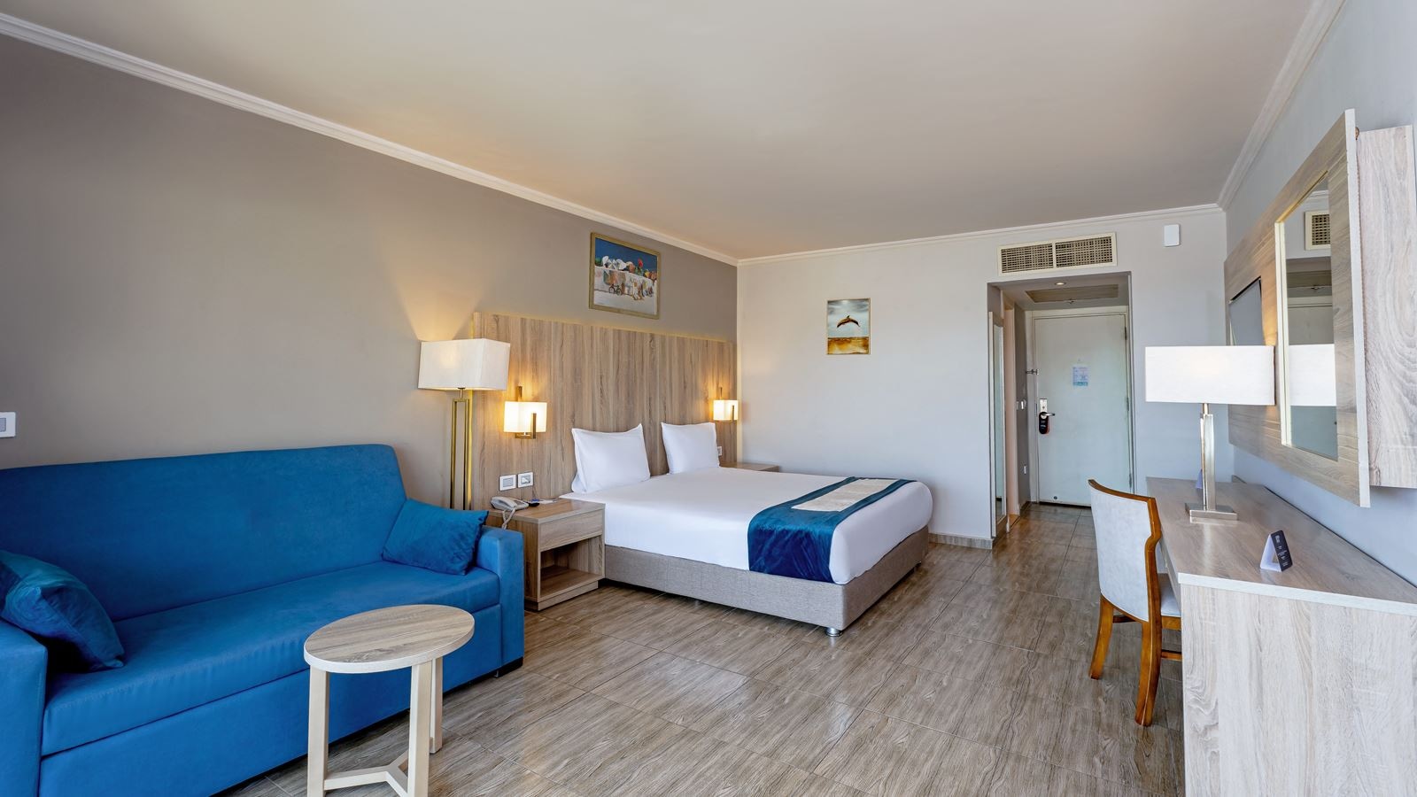 rooms-coral-child-friendly-room-land-view