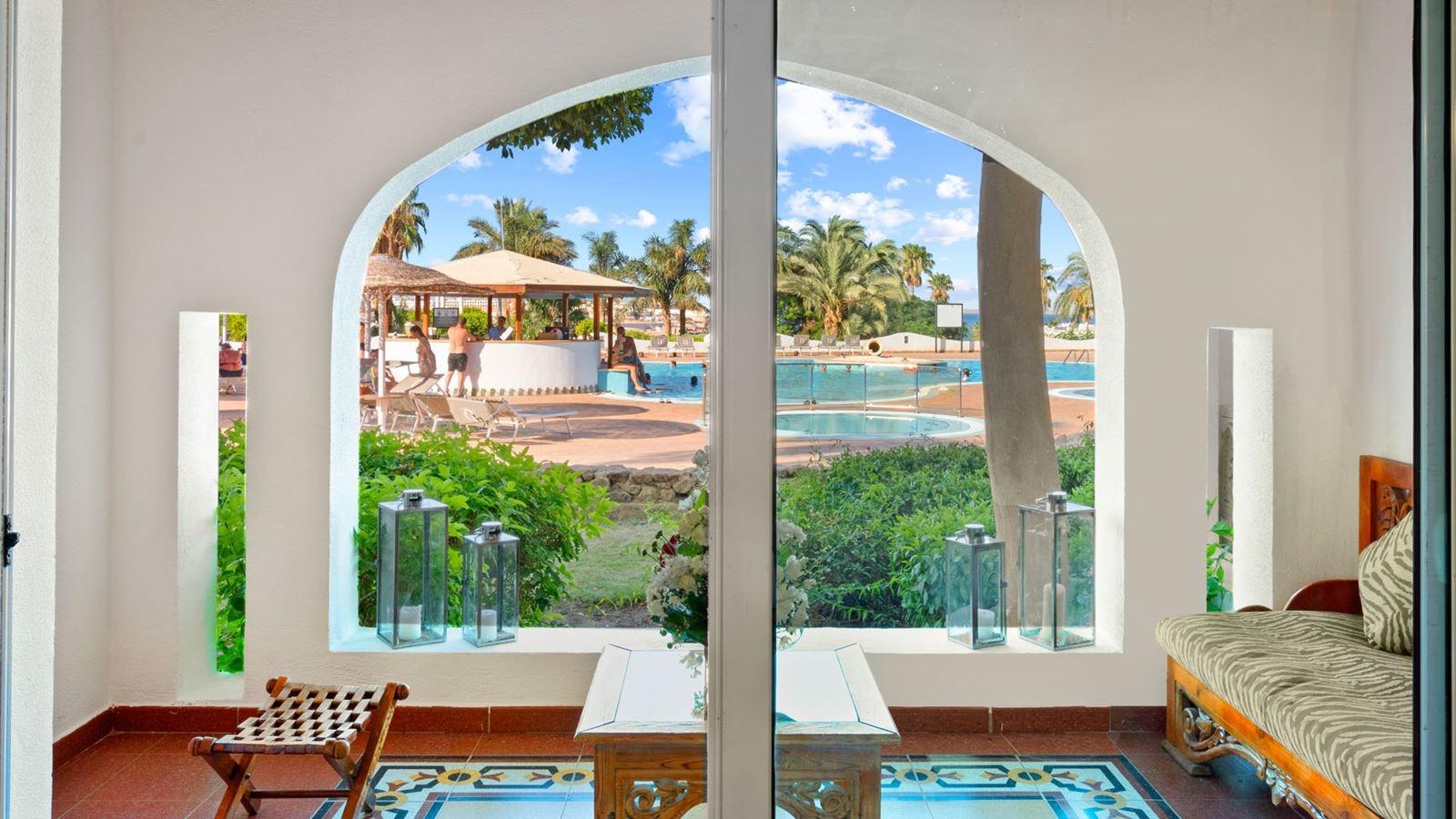 rooms-domina-harem-deluxe