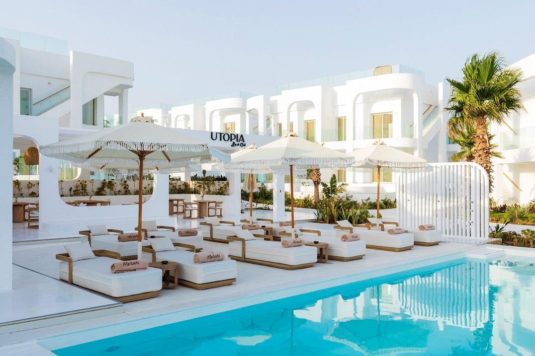 bars-utopia-beach-club--for-the-suite-bookers
