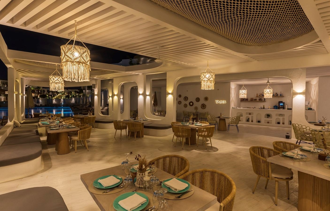 restaurants-yades-restaurant-greek-cuisine