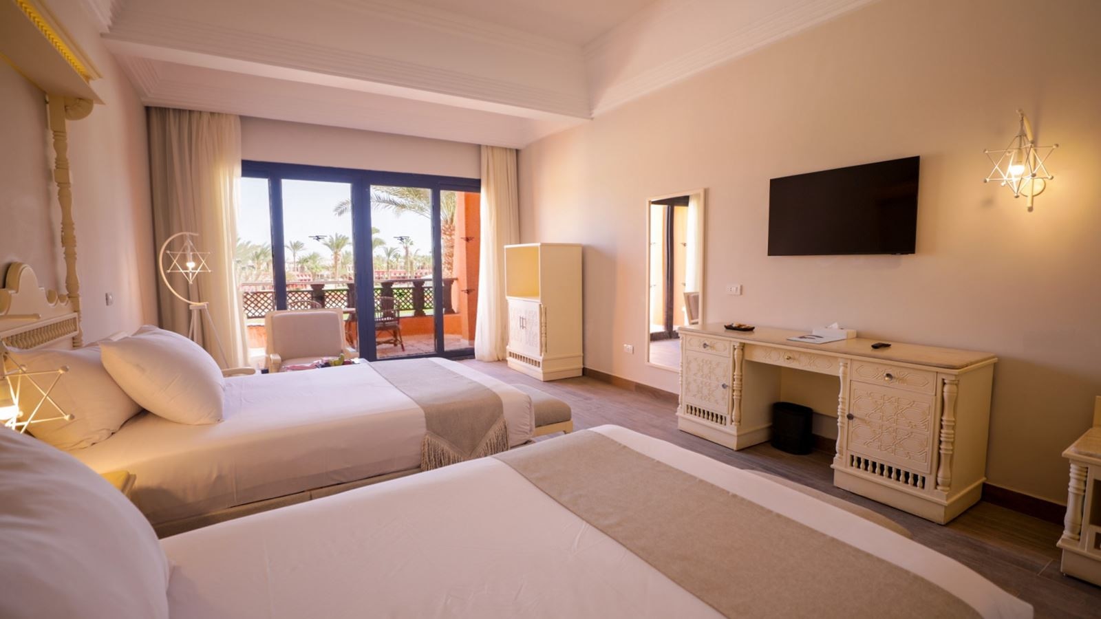 rooms-deluxe-sea-view