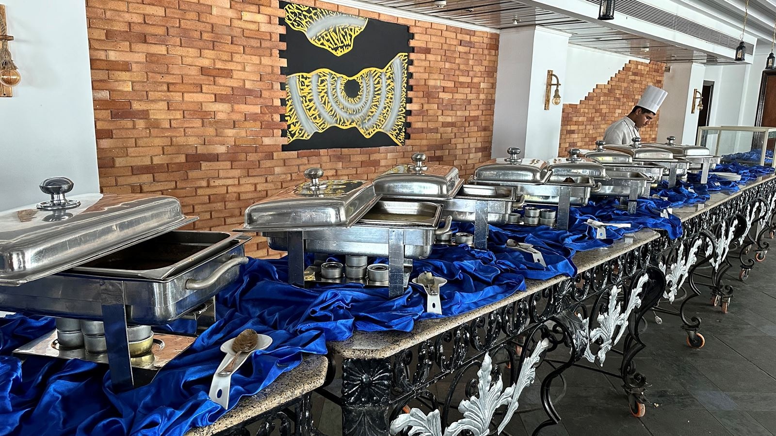 restaurants-restaurants