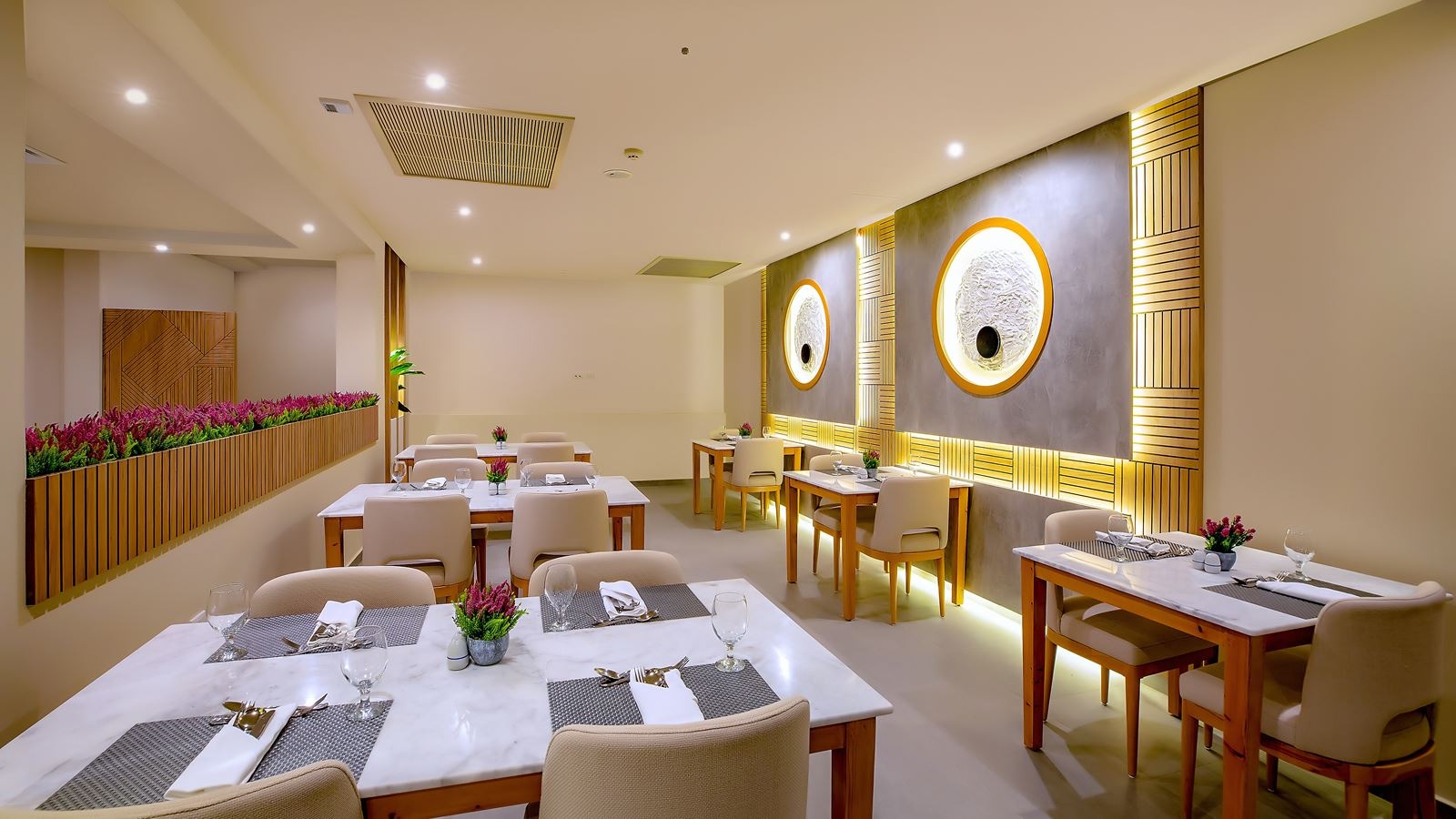 restaurants-main-restaurant