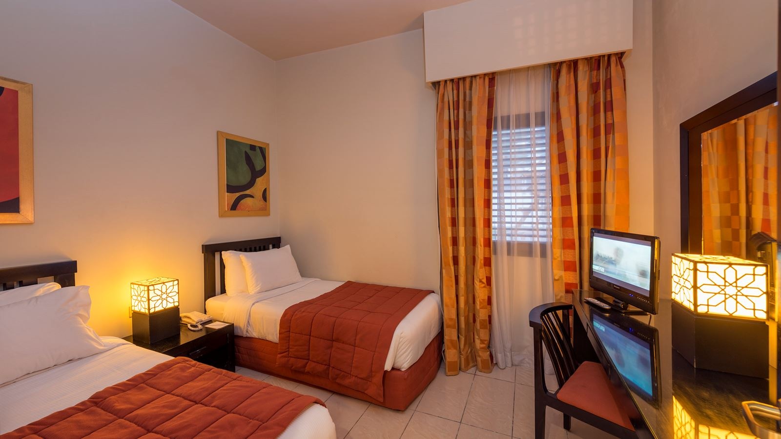 rooms-triple-family-room-garden--pool-view