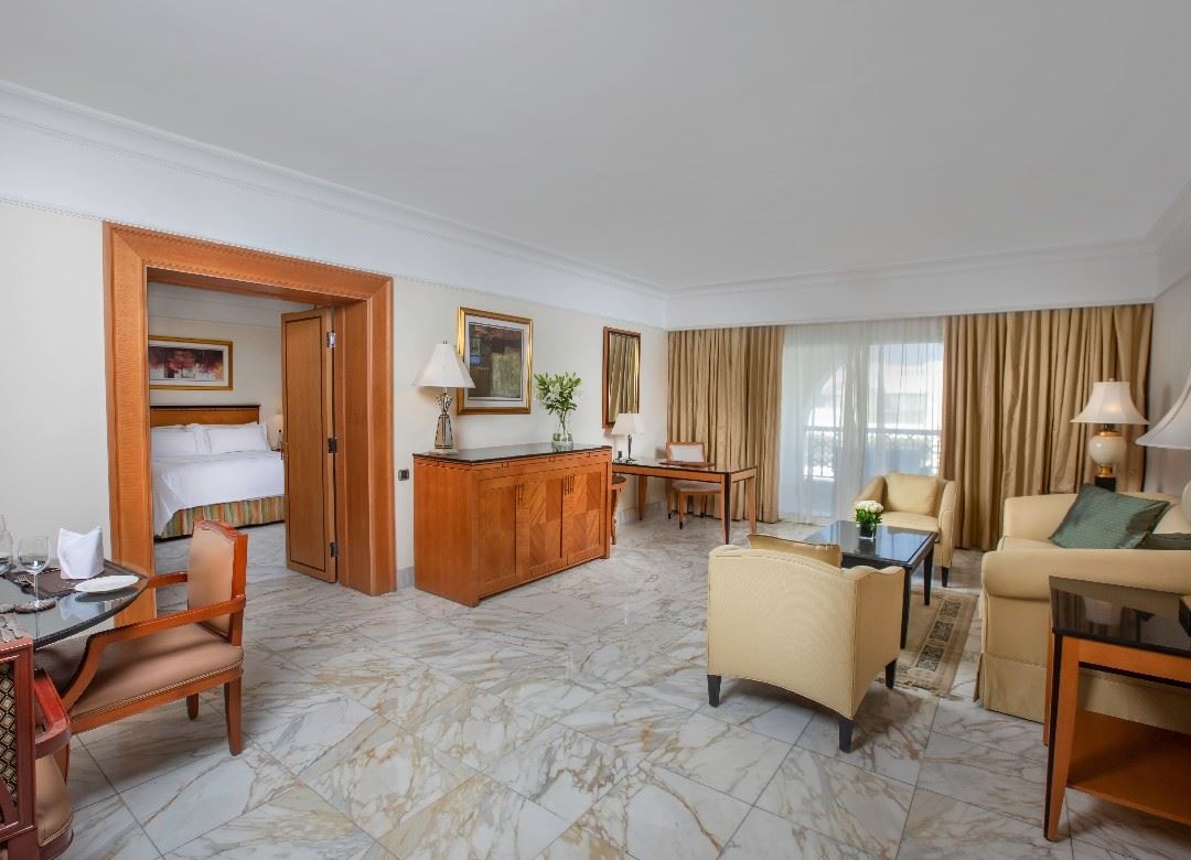 rooms-quad-signature-suite-adult-+18