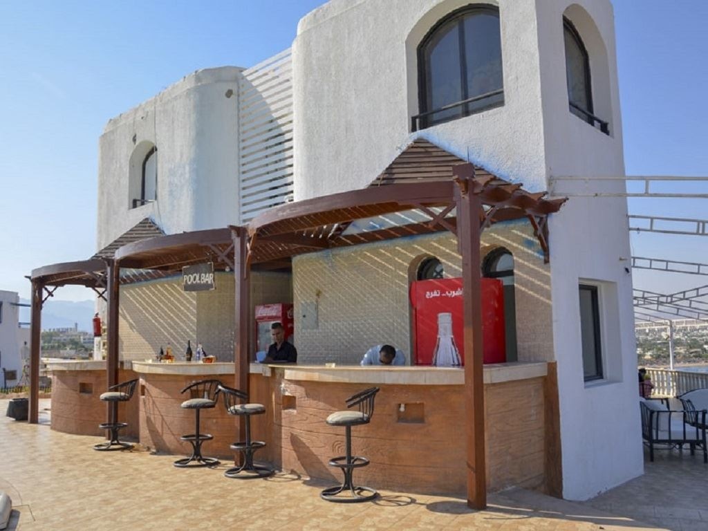 restaurants-restaurants