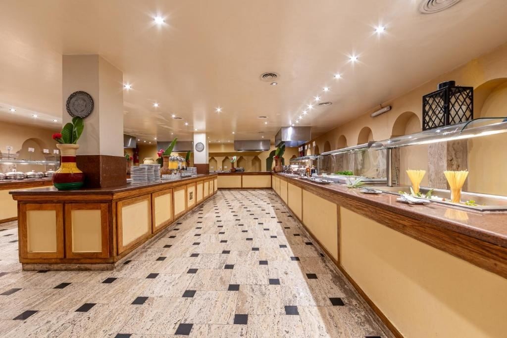 restaurants-restaurants