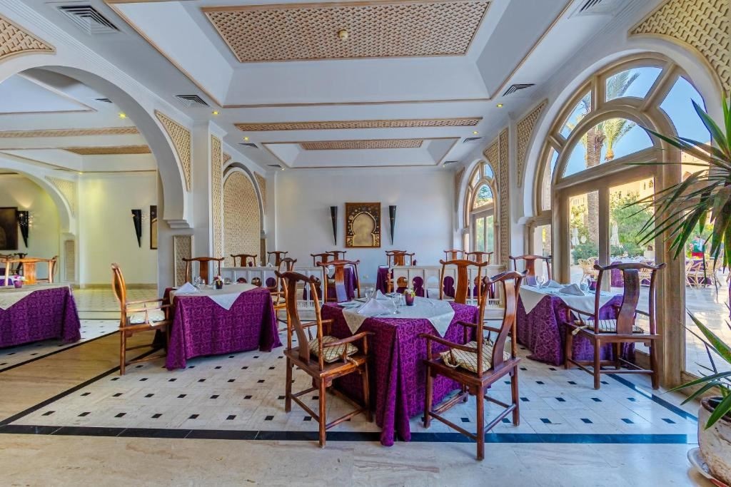 restaurants-restaurants