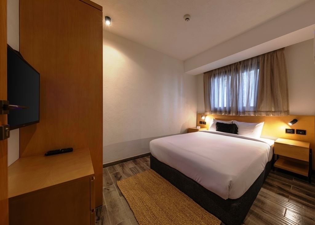 rooms-junior-suite-with-jacuzzi