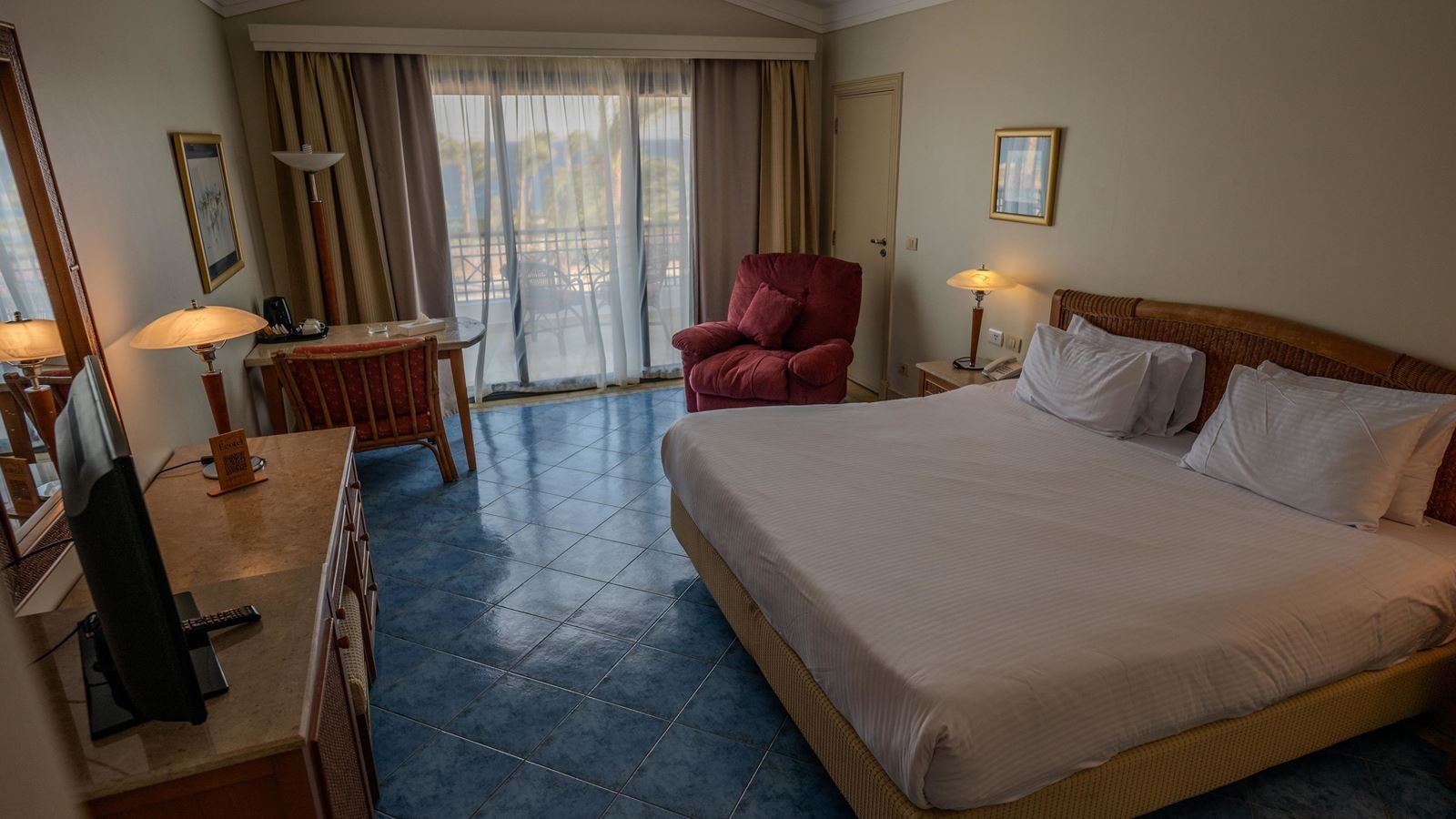 rooms-superior-sea-view-room