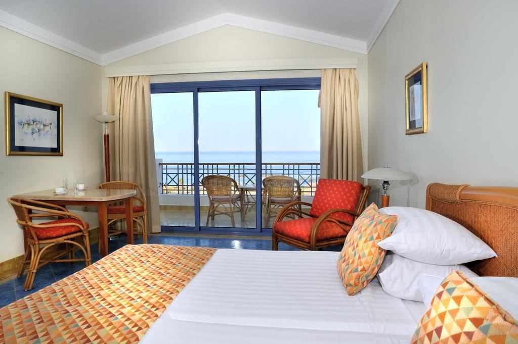 rooms-standard-sea-view-room