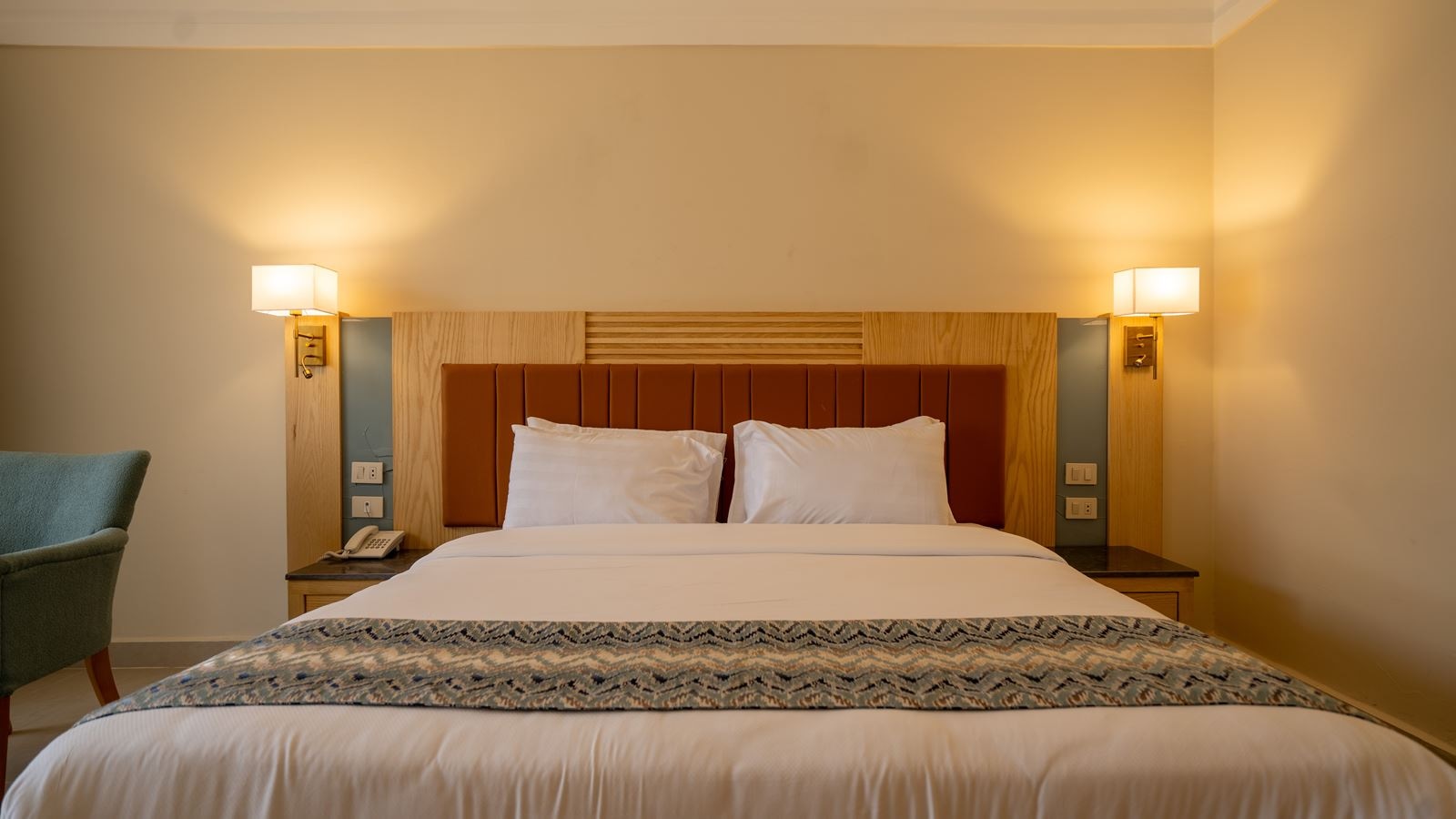 rooms-interconnected-family-room