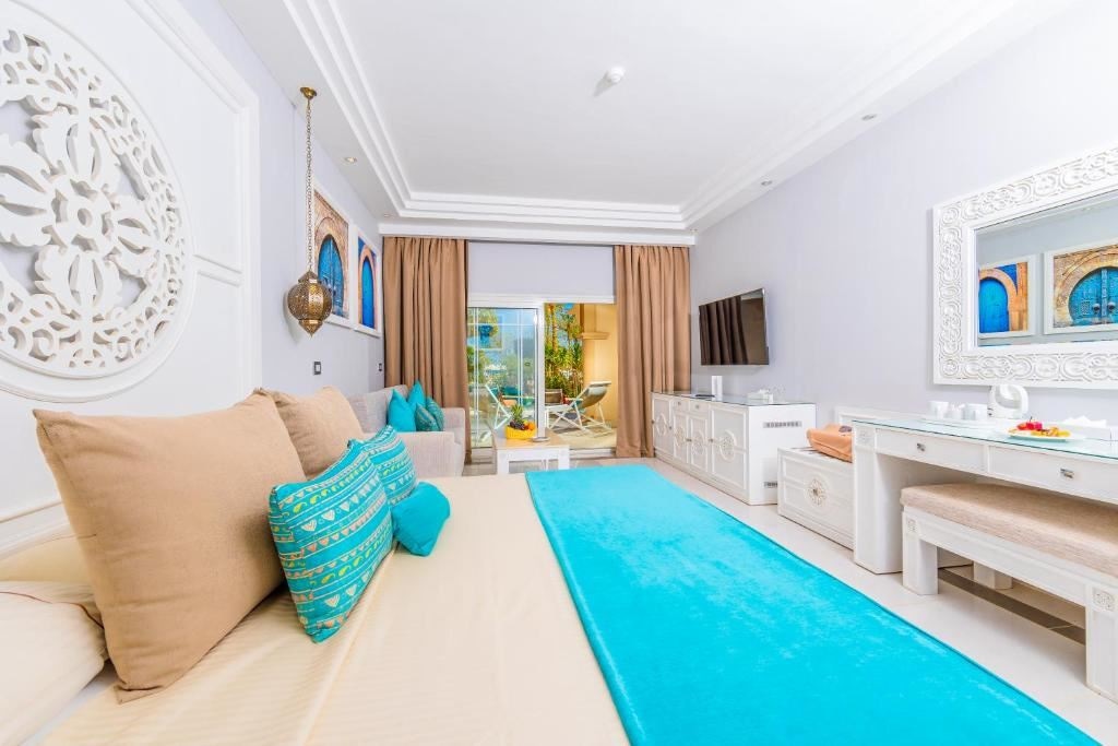 rooms-junior-suite-pool--sea-view