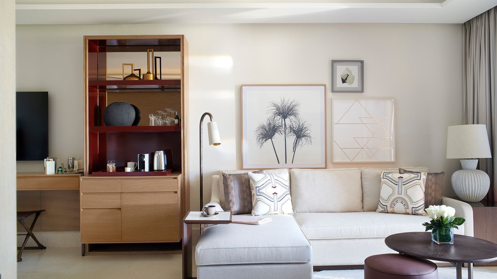 rooms-premier-island-view-room-partial-sea-view