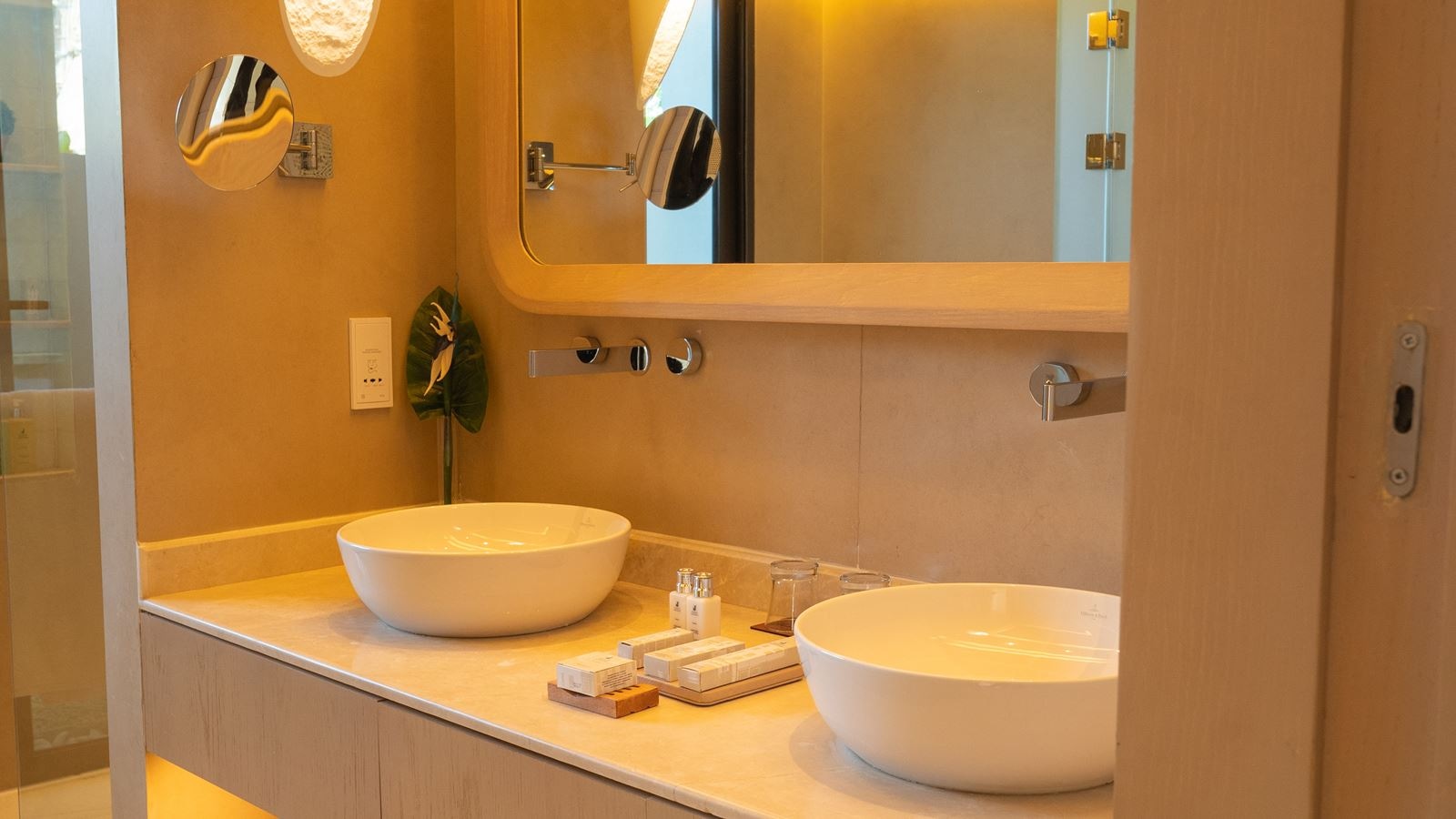 rooms-water-bungalow