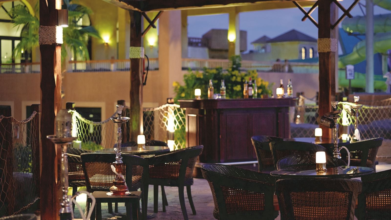 bars-pool-bar-and-water-park