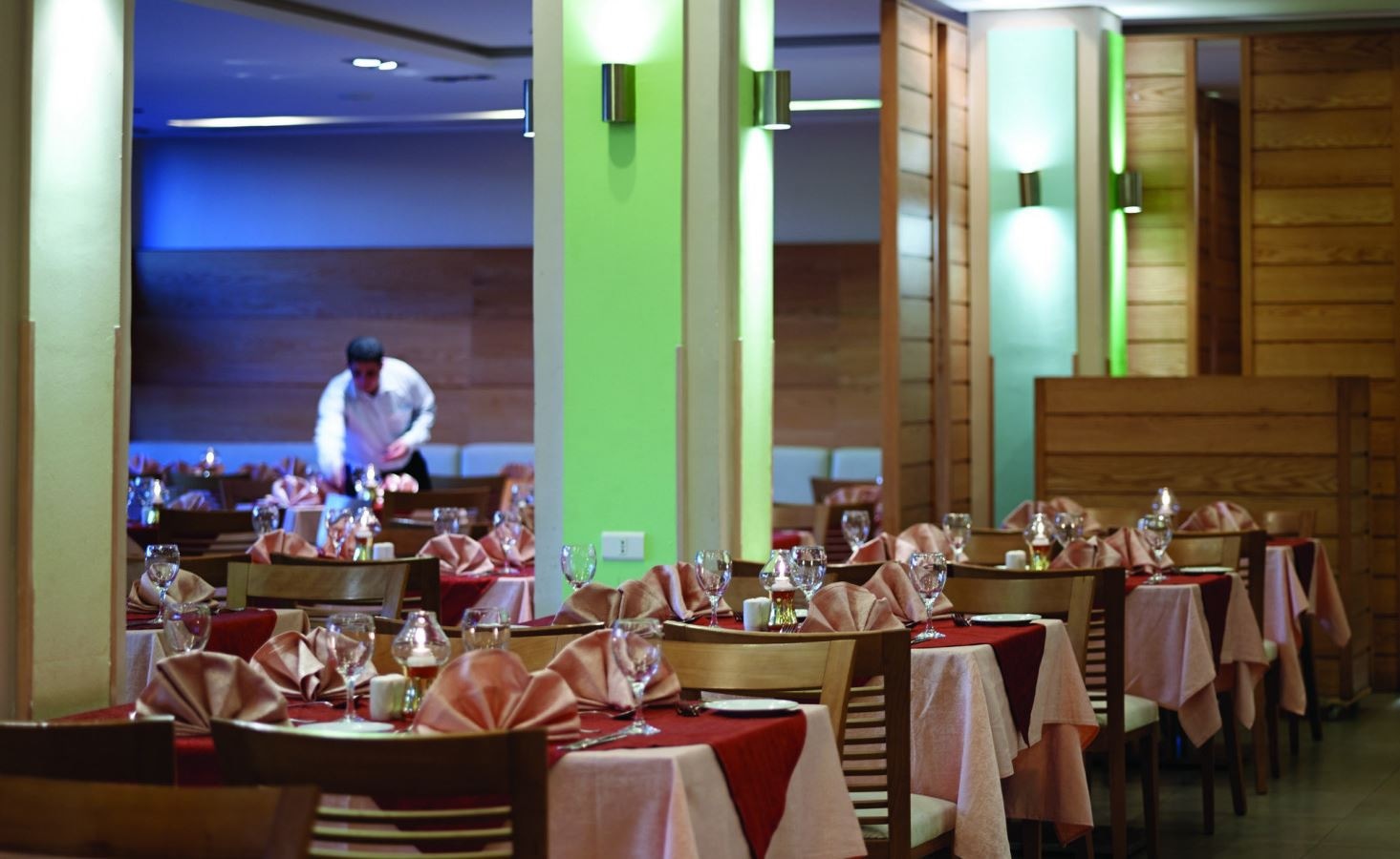 restaurants-main-restaurant